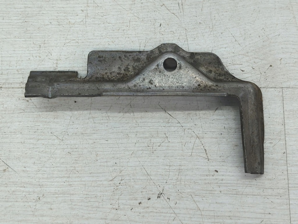 фото №1, Кронштейн аккумулятор skoda octavia 3 facelift 2017 5q0803219