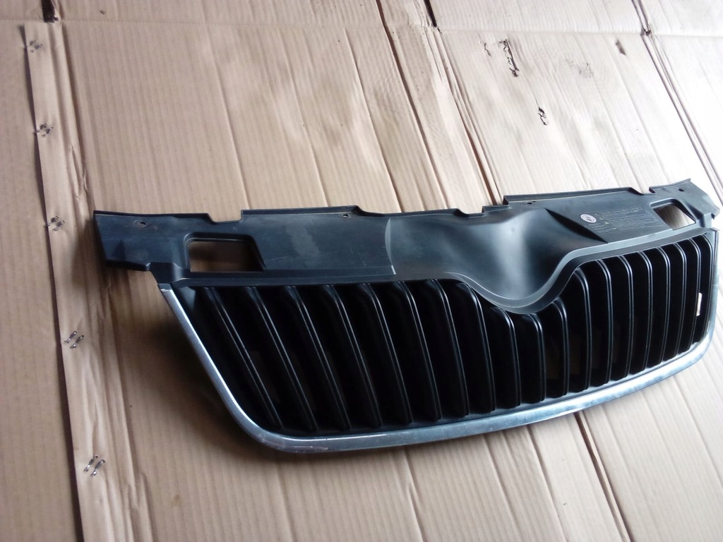 фото №5, Skoda fabia ii lift roomster решётка радиатора решётка радиатора радиатора оригинальная