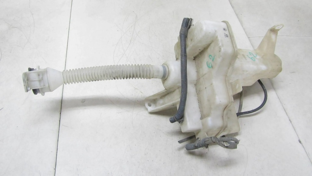 фото №1, Toyota rav-4 iv бак омывателя 13-