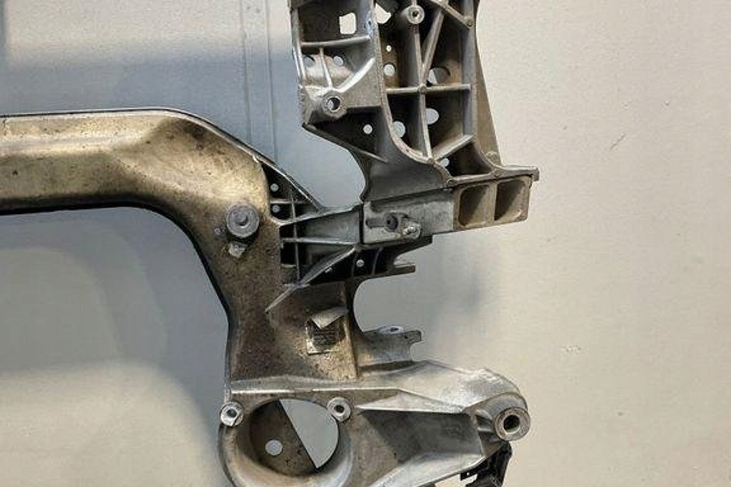 фото №8, Підрамник передні bmw 5 f10 6799321 4.4l бензиновий 2015