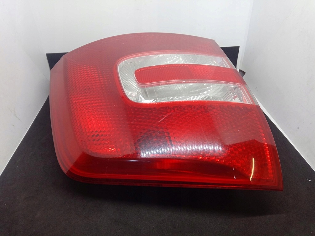 фото №7, Лампа правий задня skoda octavia ii kombi 1z9945096
