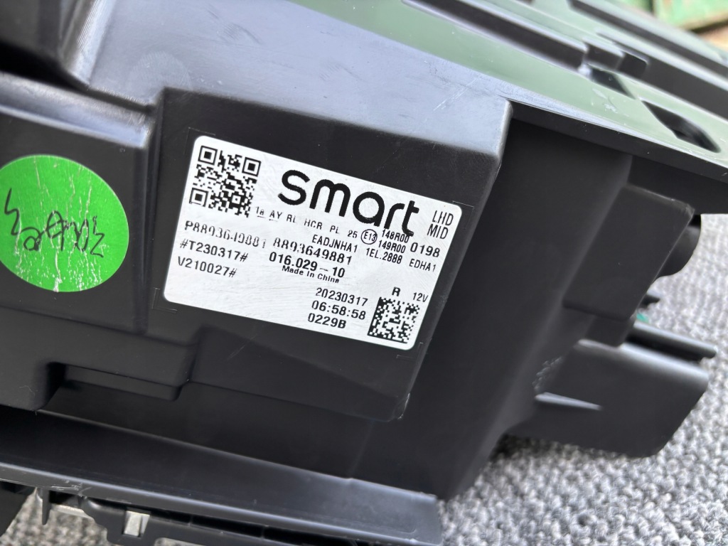 Smart #1 suv лампа правая передняя перед фара cyber sparks led Недорого