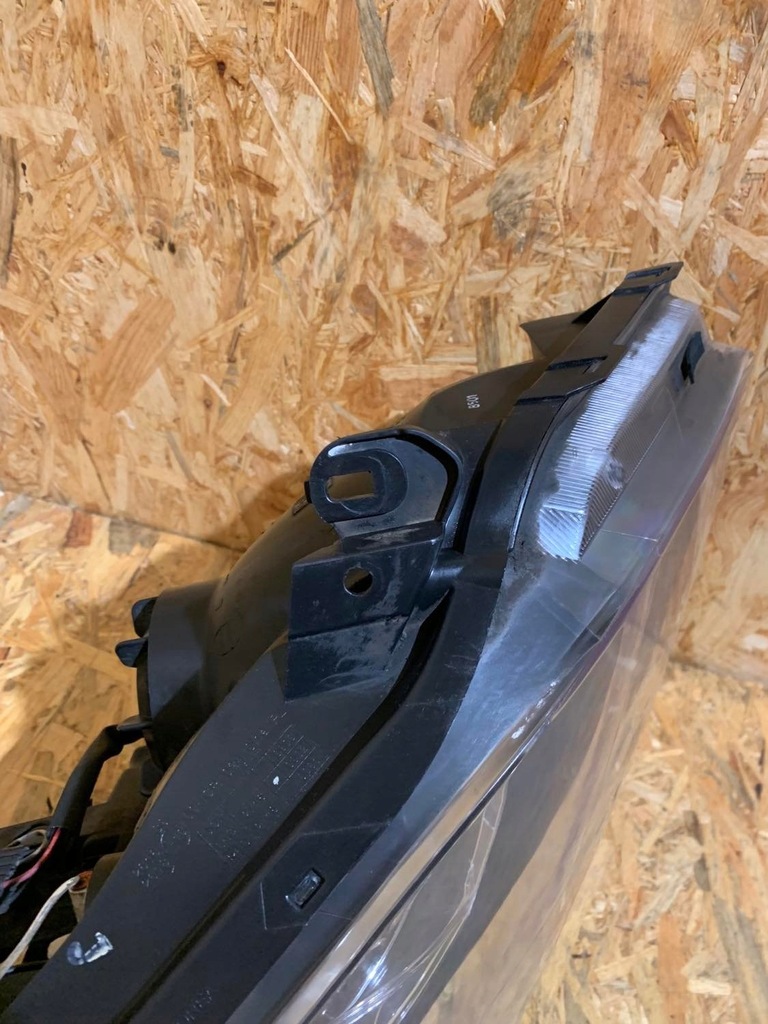 фото №7, Лампа правая перед renault koleos i 08- europa