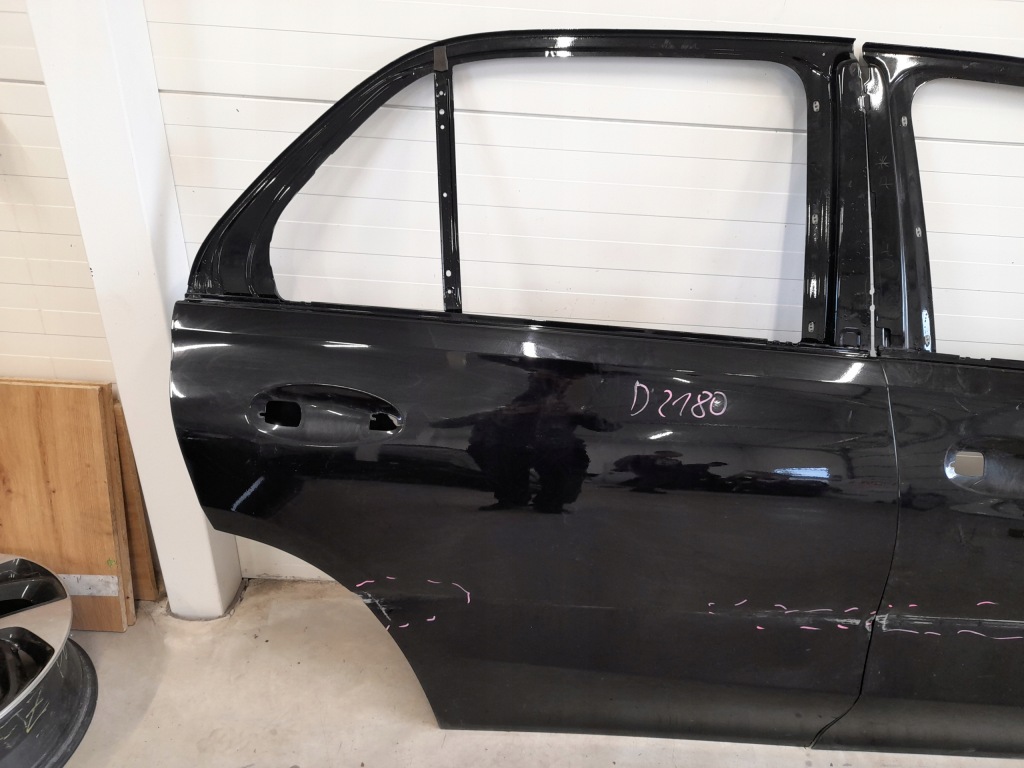 фото №2, Дверь правое задние mercedes gle w167