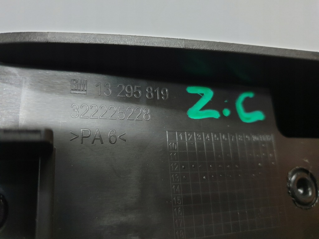 фото №7, Opel zafira c кронштейн na кружки бардачок