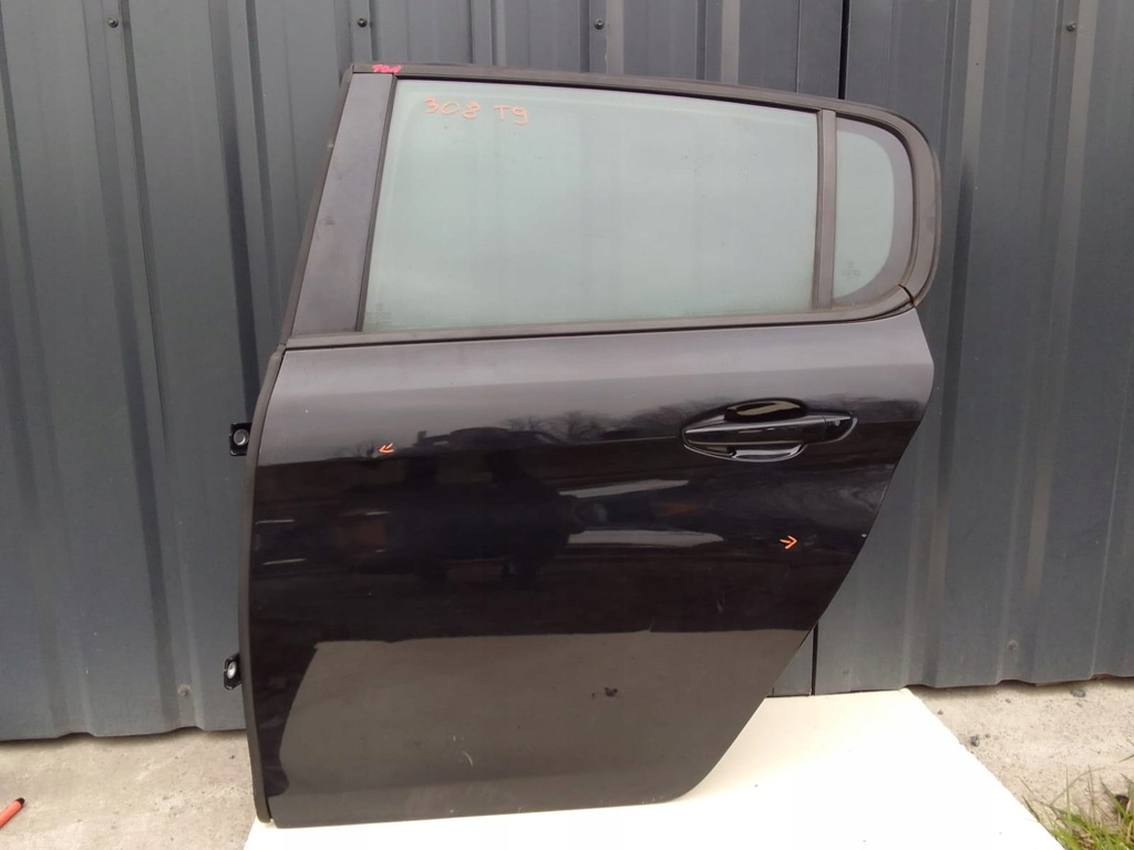 фото №1, Peugeot 308 t9 дверь левая задняя