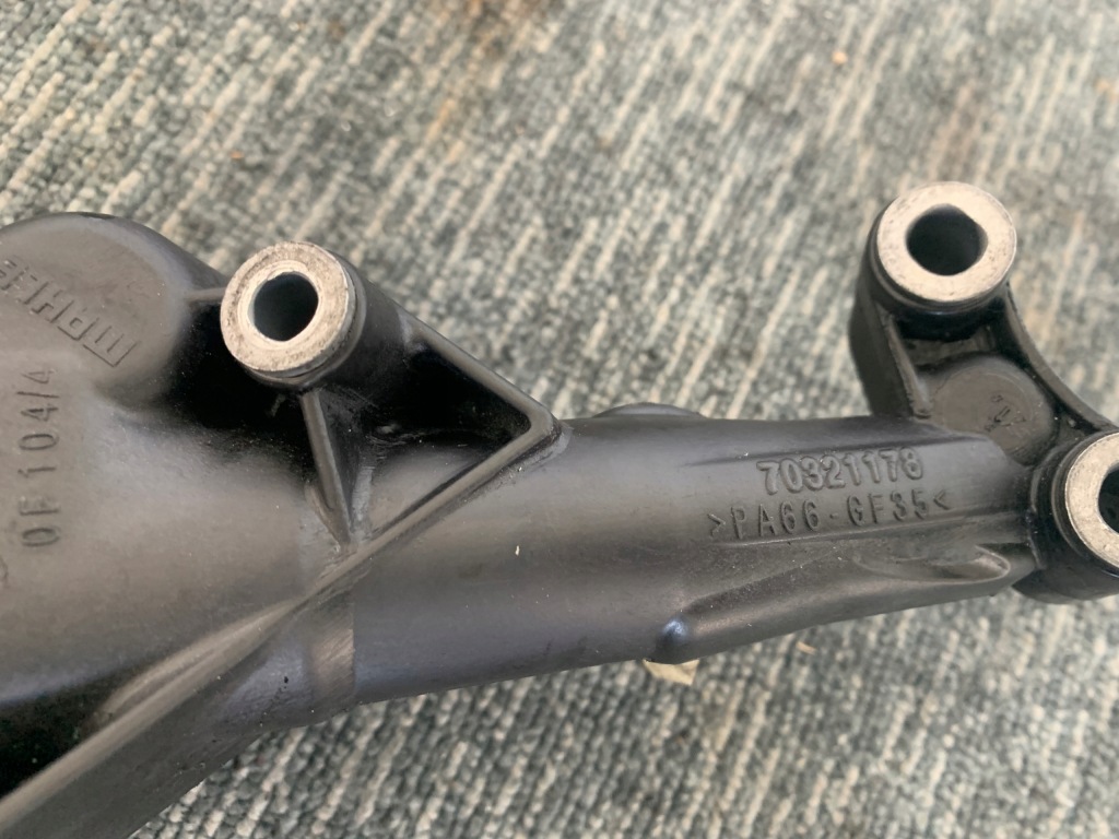 Mercedes sprinter w907 311 корпус фильтра масла радиатор масла оригинал Цена