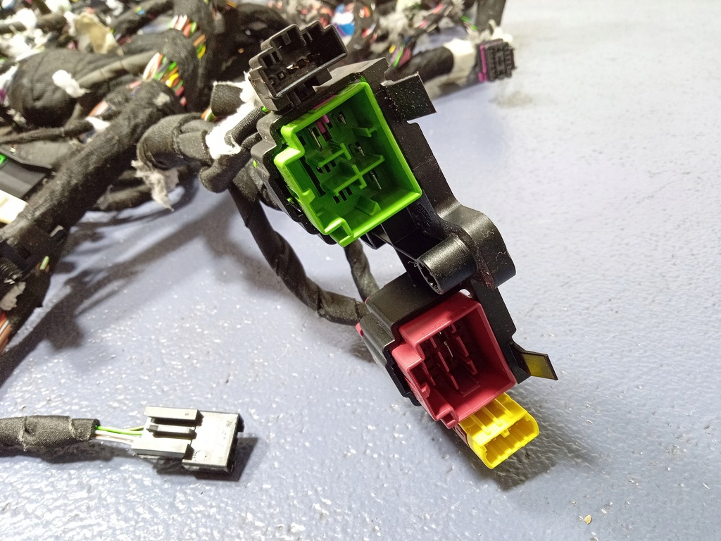 фото №9, Audi q4 e-tron джгут електропроводка електрична салону