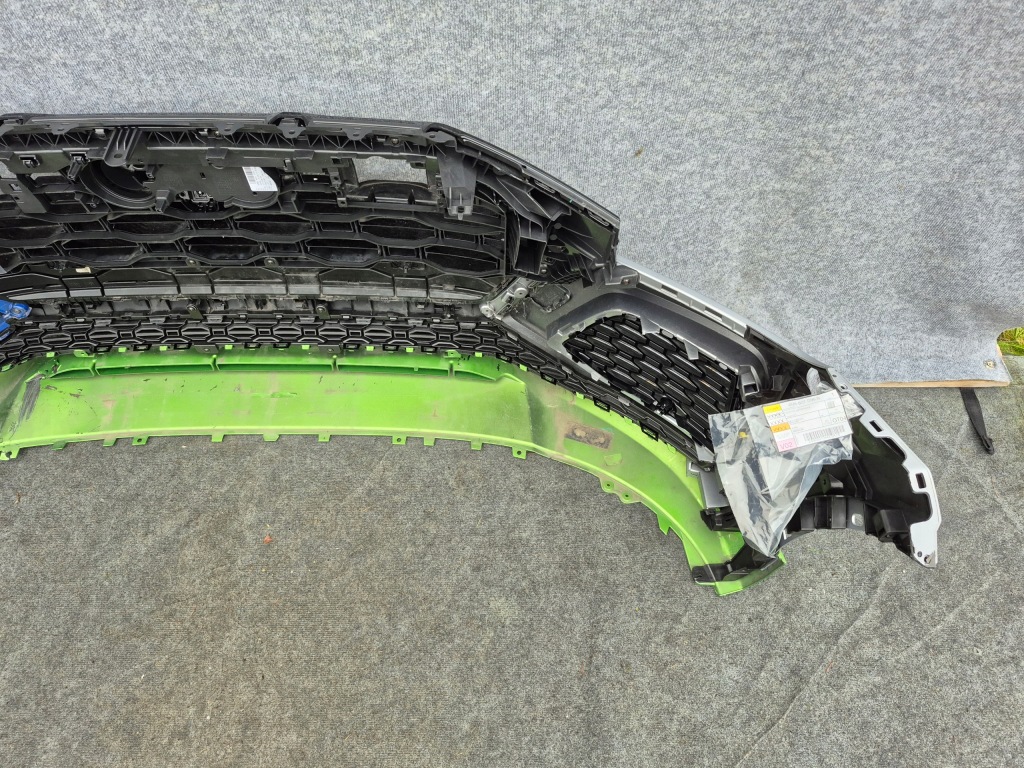 фото №13, Audi rsq8 q8 rs бампер перед оригинал 6x pdc камера