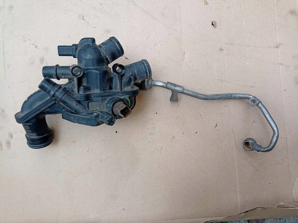 фото №1, Корпус термостата peugeot 308 t9 1,6thp