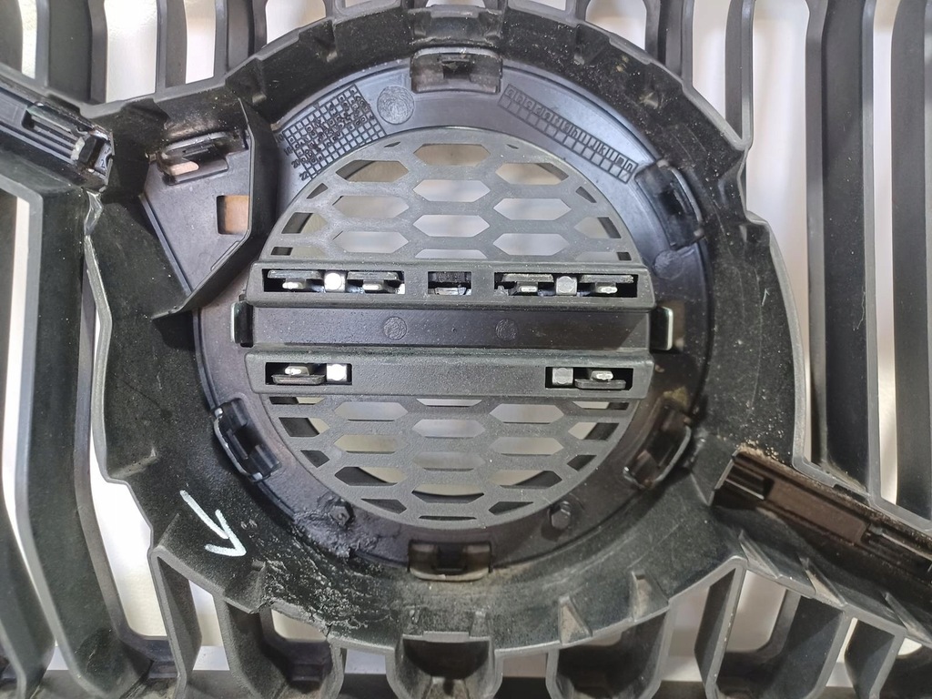 фото №11, Бампер перед передний volvo xc40 xc 40 xc-40 ii lift 22- решётка радиатора решётка радиатора