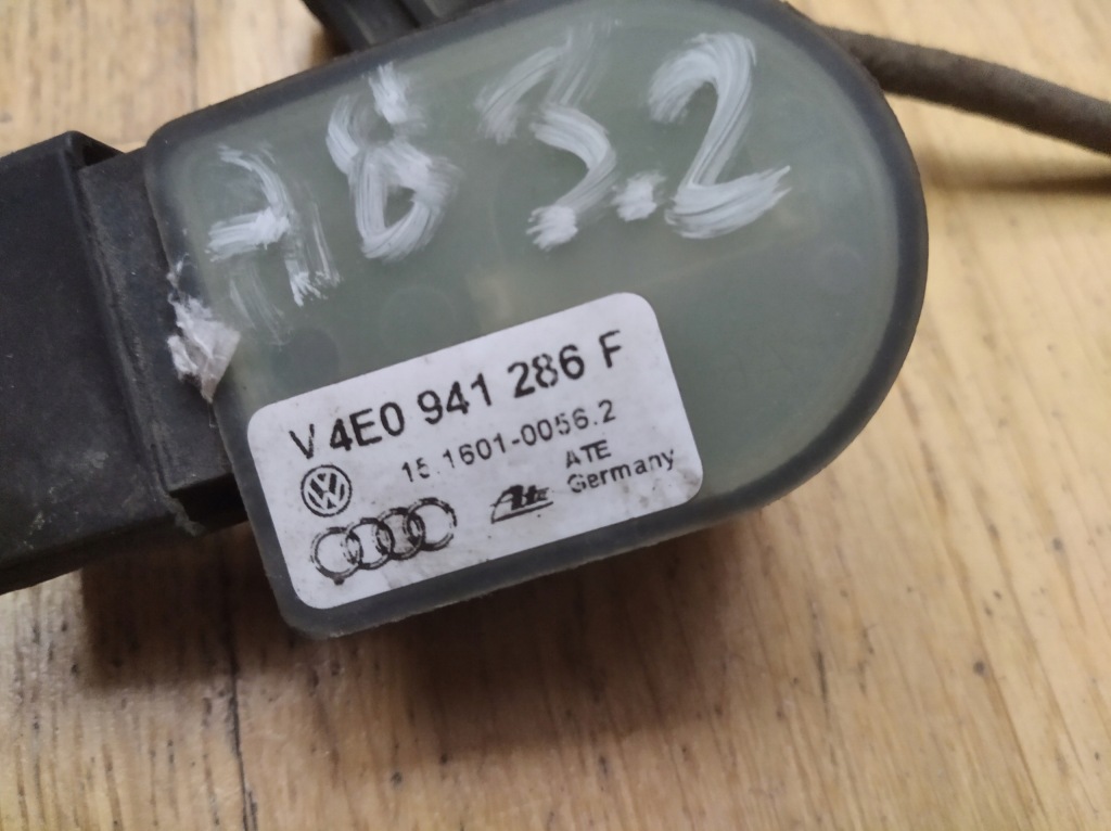 Audi a8 d3 датчик выравнивание передок  левый или правый  4e0941285 4e0941286 Доставка
