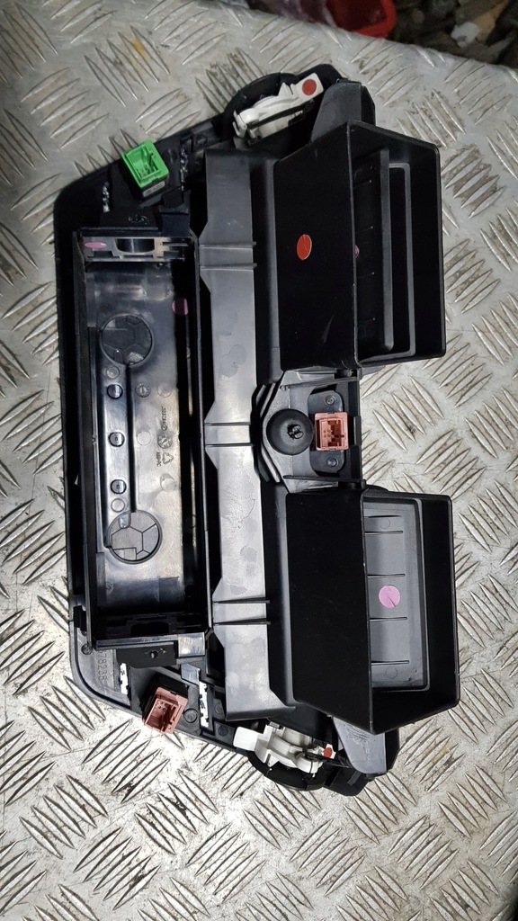 фото №12, Citroen c4 i picasso решётка средняя бардачок 96541120zd