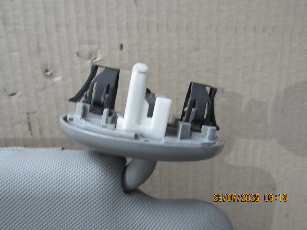 фото №5, Солцезащитный козырёк козырёк правый corolla e15 auris i