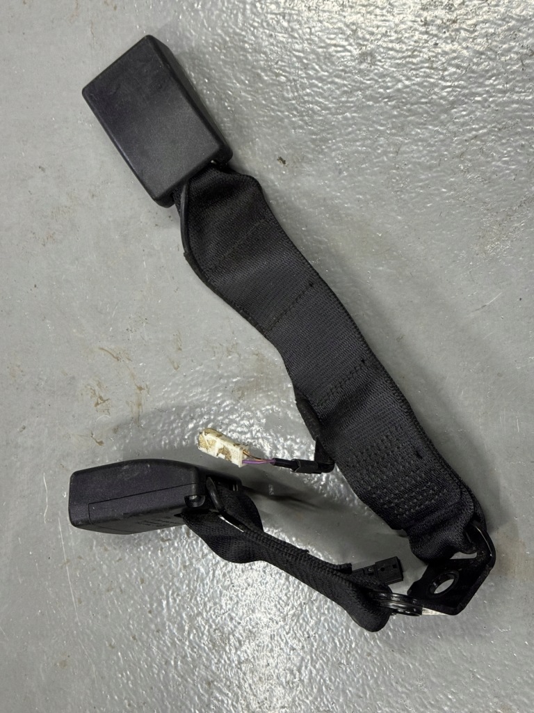 фото №1, Bmw 3 f30 1 f21 клипса поперечина задняя 7266351