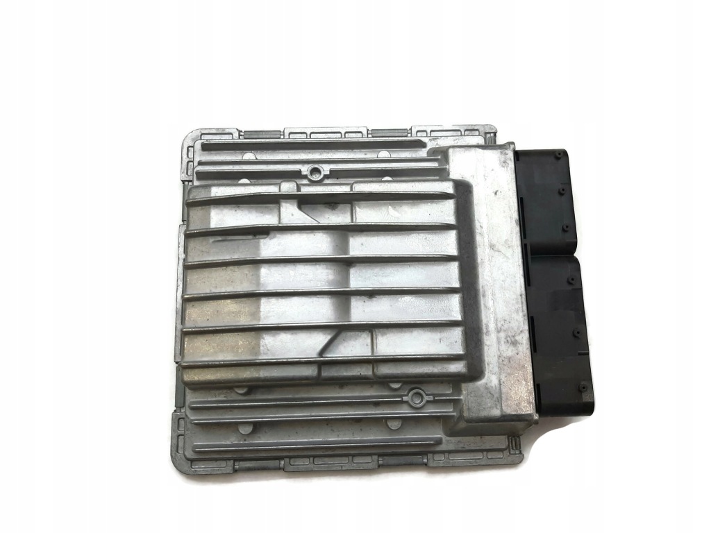 фото №1, Bmw e90 бортовой компьютер двигателя 7579142