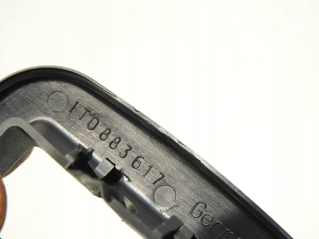 Захист заглушка сидіння vw touran 1t3 lift 1t0883617 Зі Шроту