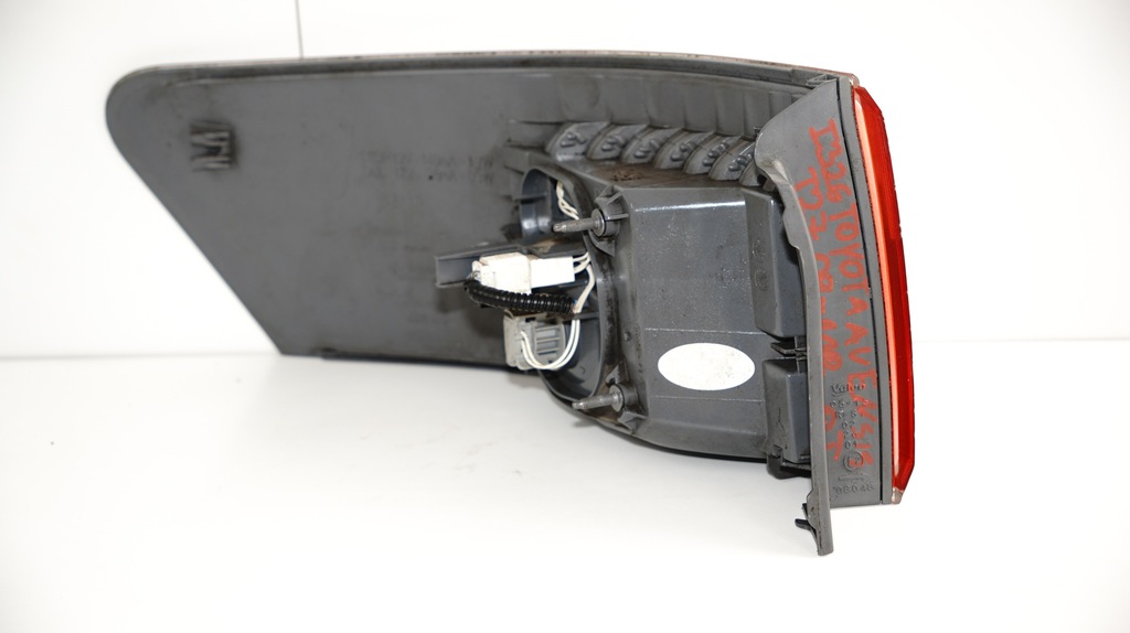 фото №7, Лампа правый задняя задняя toyota avensis t27 09-11r sedan