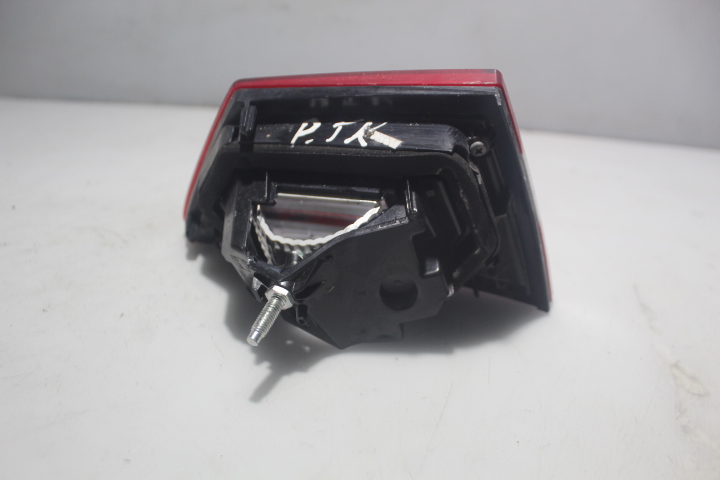 фото №2, Лампа права задня w кришка багажника renault clio iv