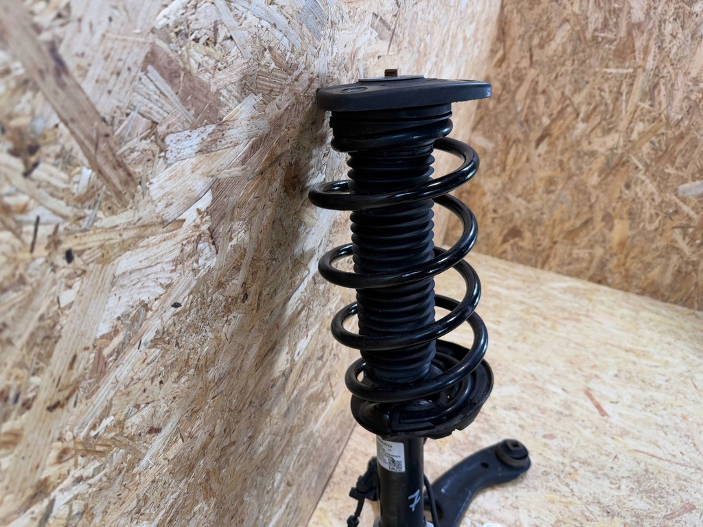 фото №9, Подвеска амортизатор рычаг поворотный кулак левый перед volvo xc40 ii 2017-