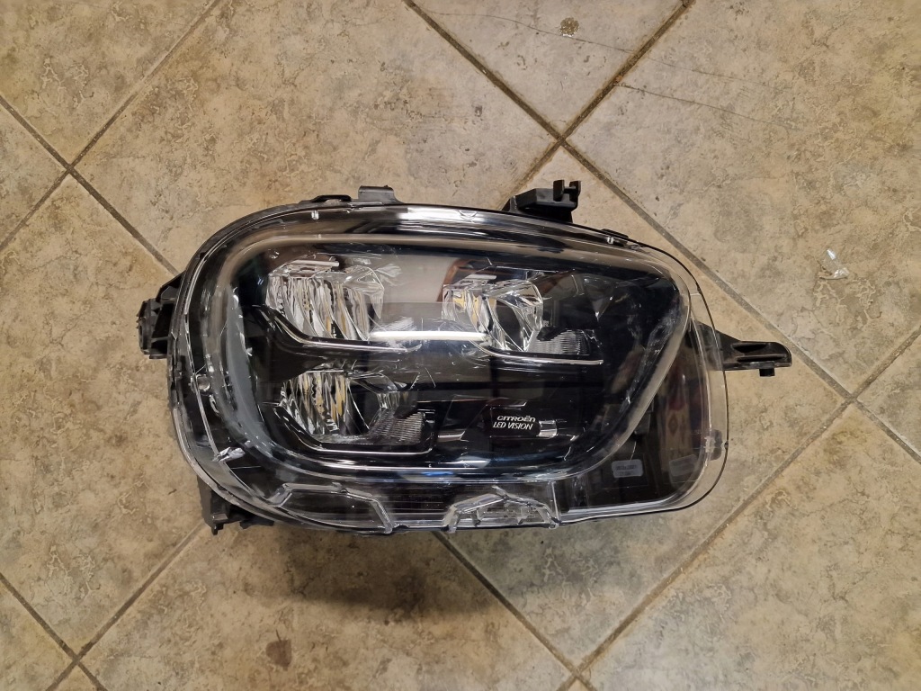 фото №1, Лампа передня права led citroen c3 iii lift 2021 9836161580