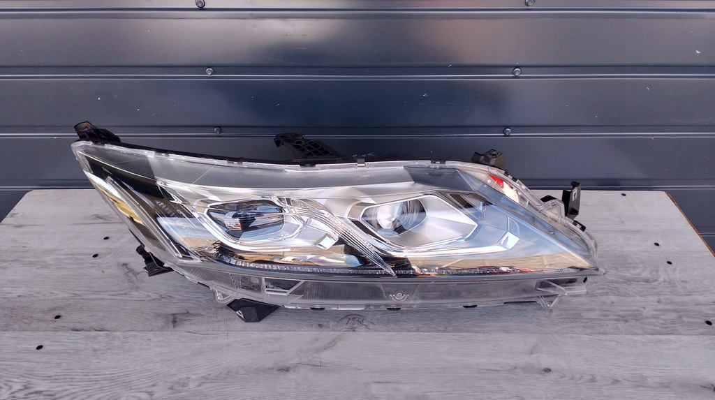 фото №1, Mitsubishi eclipse cross права лампа full led перед передня