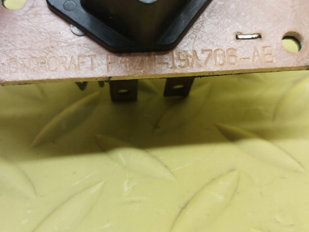 фото №5, Mazda tribute резистор вентилятор