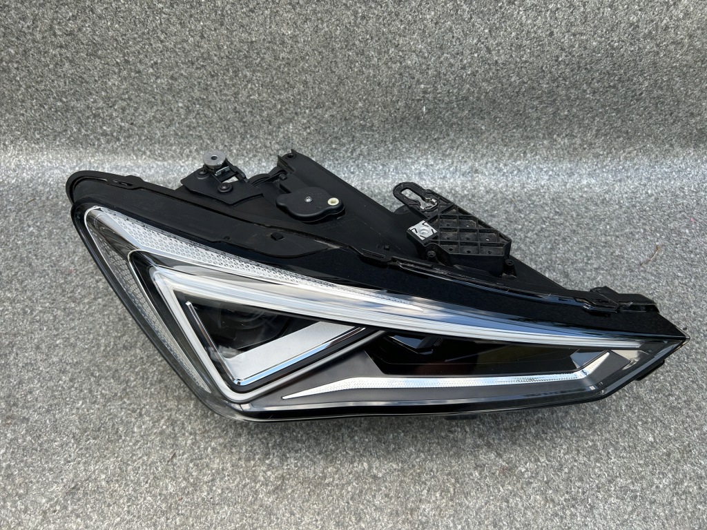 фото №4, Лампа правая передняя seat leon iv full led 5fb941774b