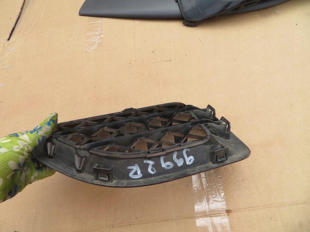 фото №7, Land rover оригинальный номер jak500220xxx решётка бампера