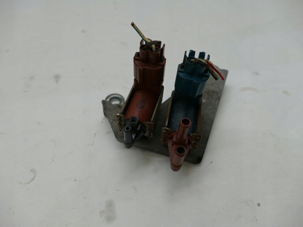 фото №1, Opel monterey a trooper 3.2 електромагнітний клапан клапан