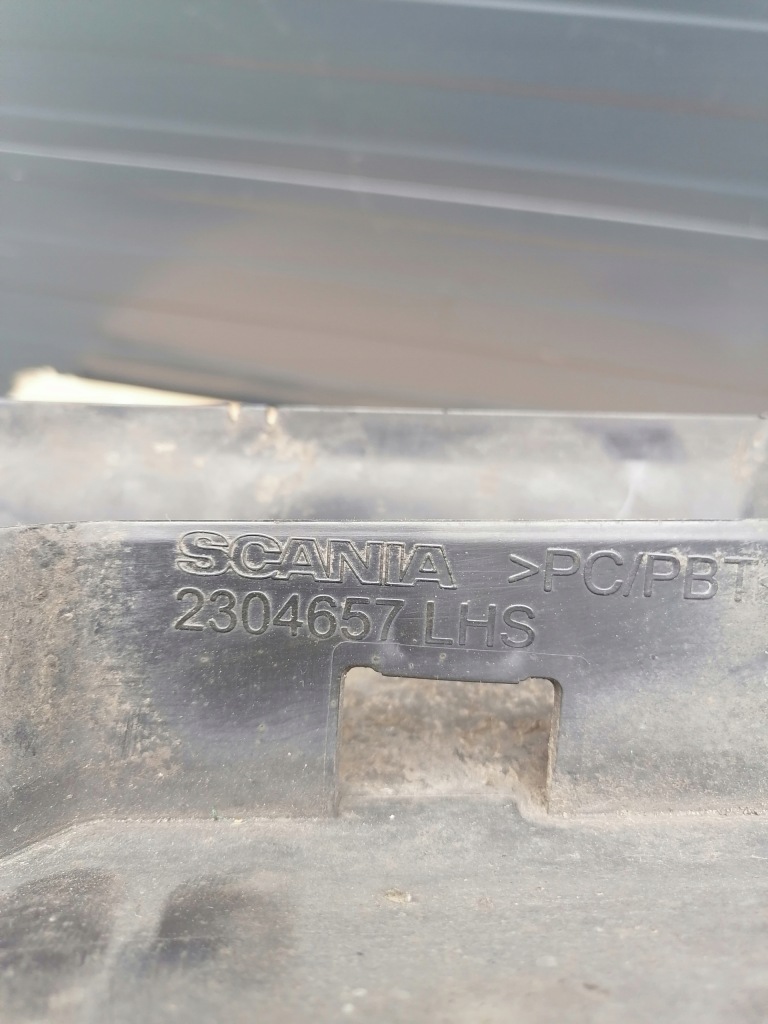 фото №2, Подкрылок накладка scania r s новый model 2304657
