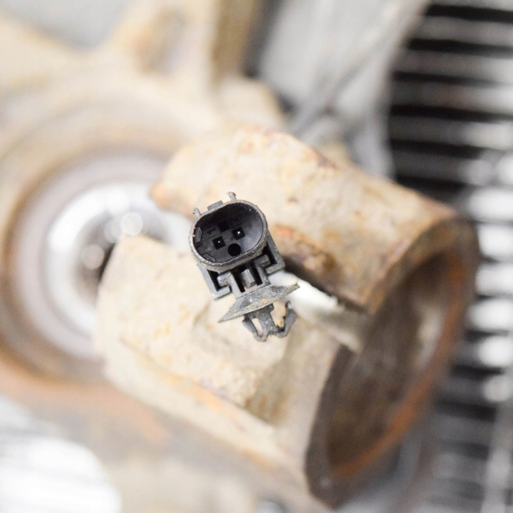 фото №6, Citroen jumper 2016 левая сторона ступица колеса передний