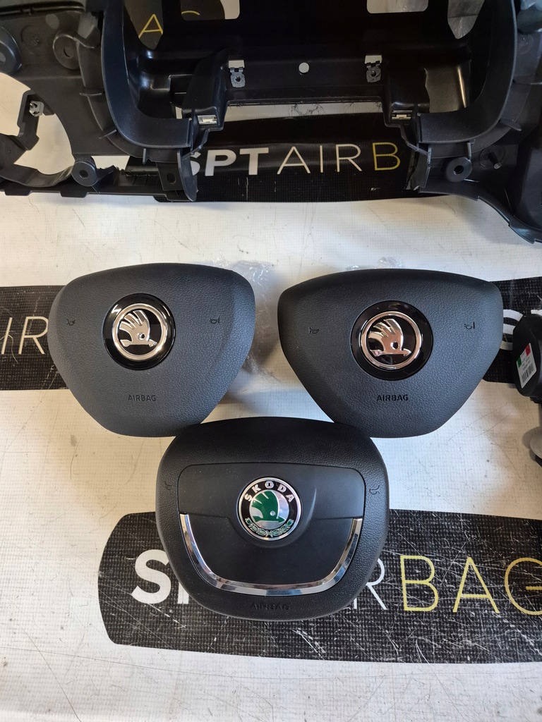 фото №7, Skoda citigo приборная панель climatronic оригинал консоль подушки безопасности ремни подушка безопасности