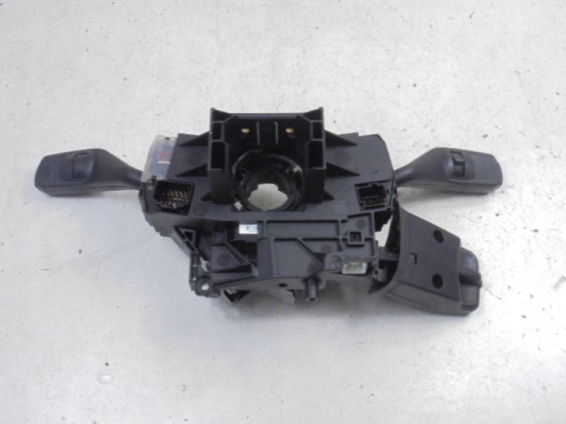 фото №3, Ford focus mk2 переключатель комбинированный лента lift 5d