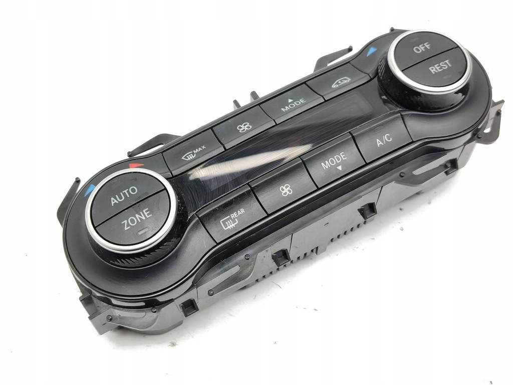 фото №1, Infiniti q30 2016 панель кондиционера