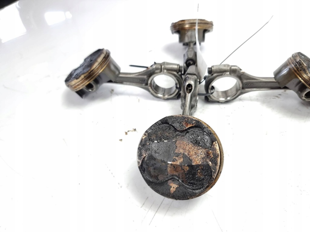 фото №7, Поршень комплект 4 sztukimv agusta brutale 1090