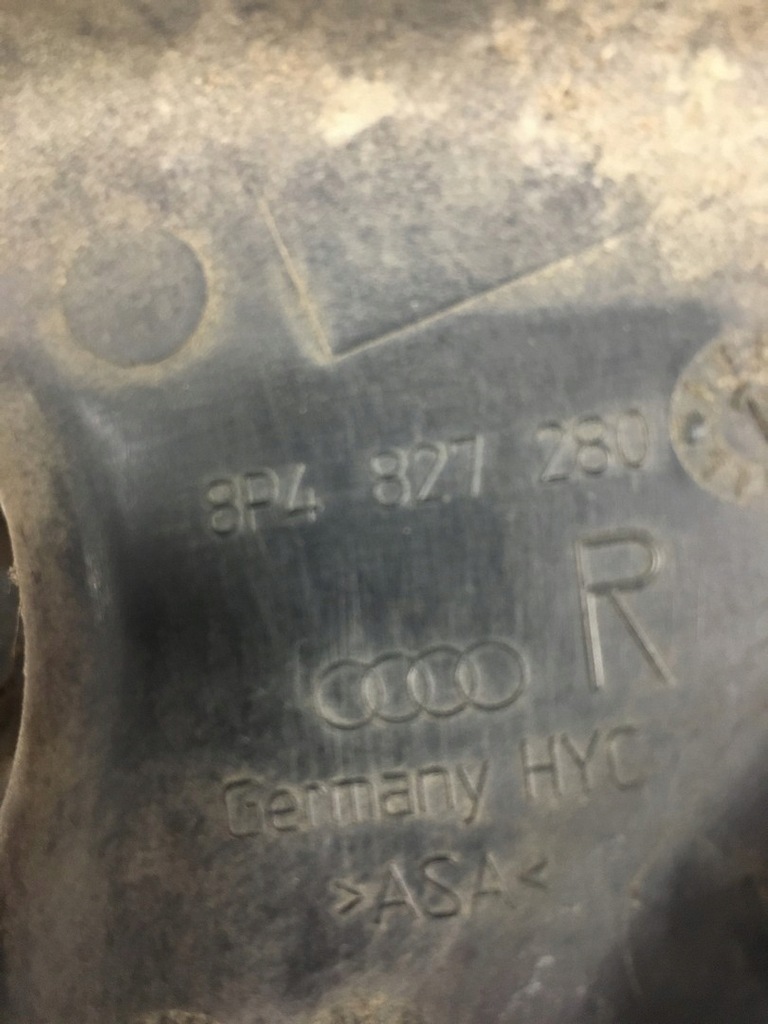 фото №6, Audi a3 8p заглушка шарнір кришки багажника права 8p4827280