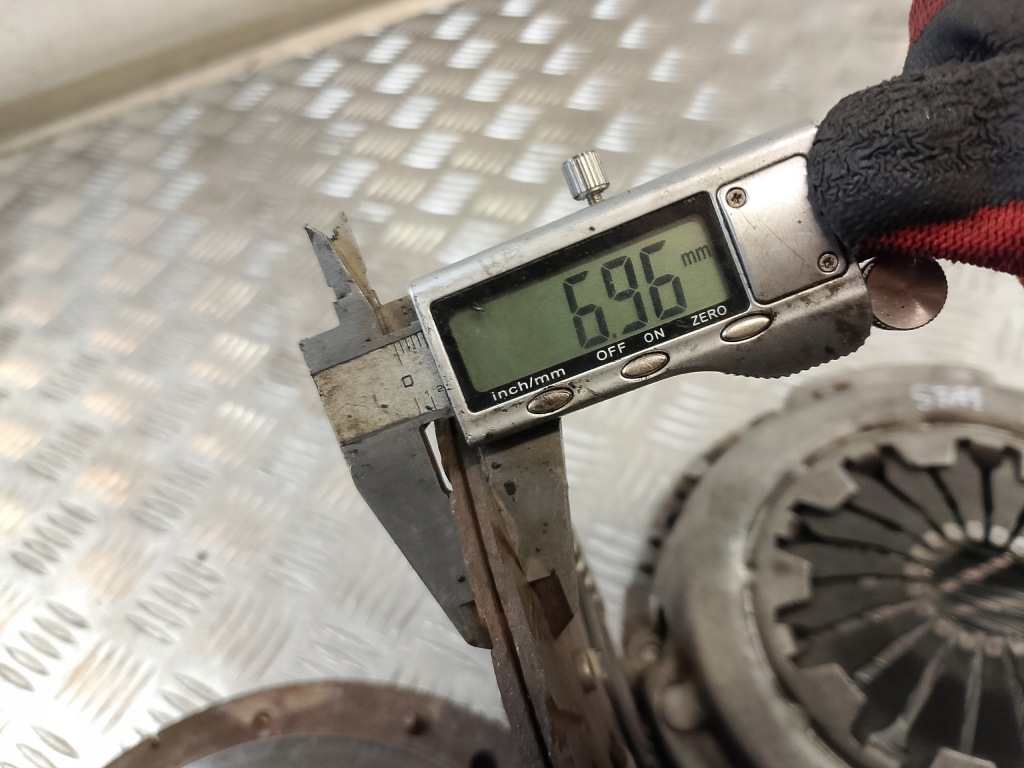 Komletne зчеплення колесо маховик диск притиск fiat albea 1.4 b Доставка