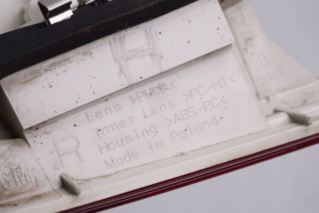 Фара задня правий opel astra j в Україні