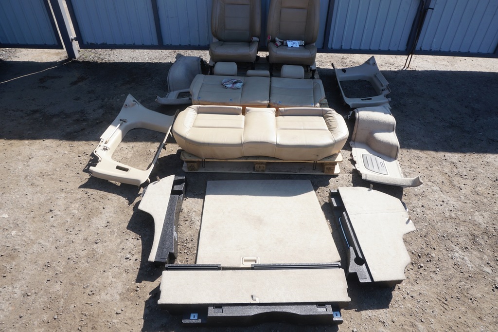 фото №1, Subaru forester sg ii сиденья заднее сиденье кожа 2007r trim code c50