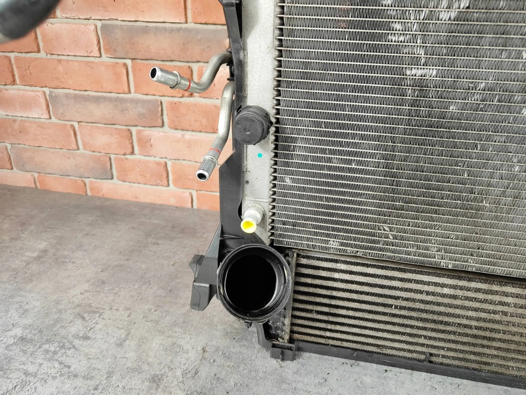 Комплект радиатор интеркулер 7809321 7586775 bmw x5 e70 x6 e71 3.0d 4.0d в Украине