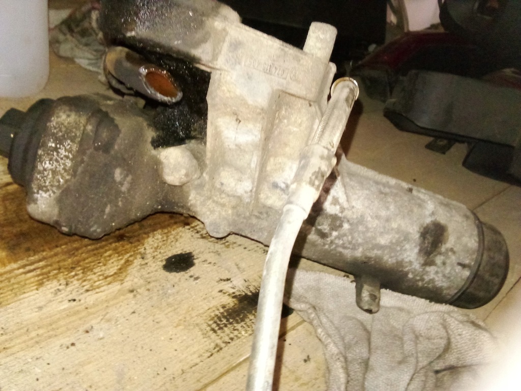 фото №7, Корпус фільтра оливи vw t4 2.5tdi vw l.t 2.5tdi 074115405, 038115468