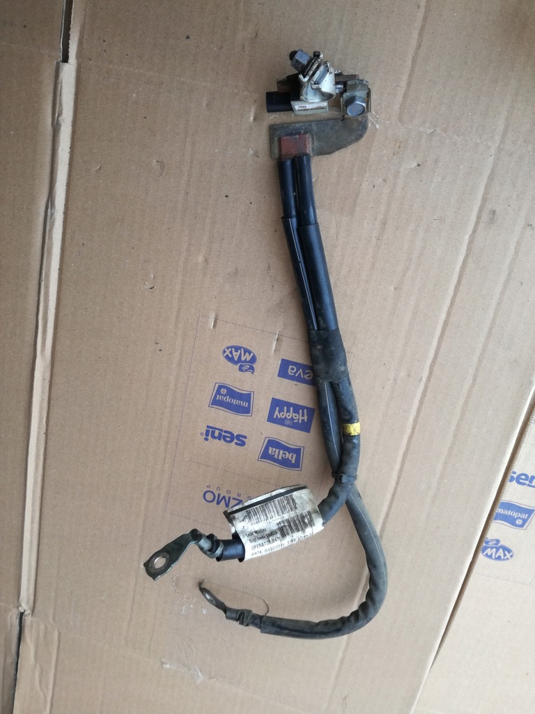 фото №1, Volvo v40 ii клемма минус аккумулятор 31453074