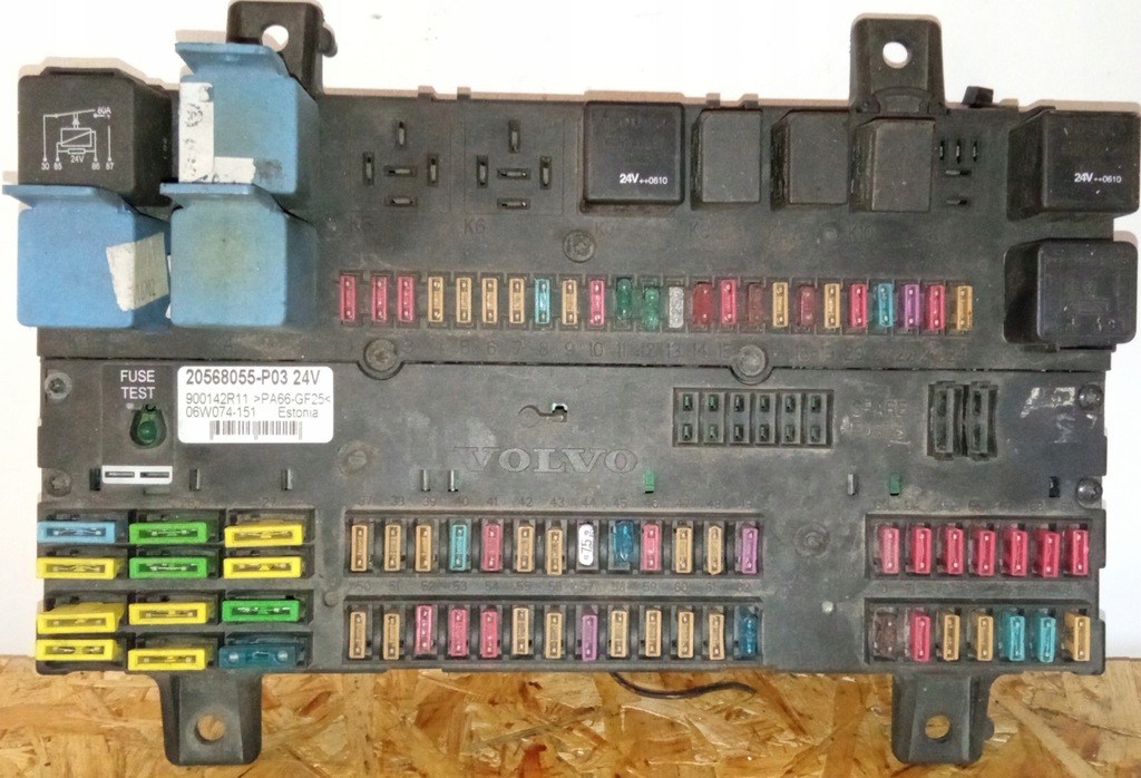 фото №1, Плита предохранителей volvo fh