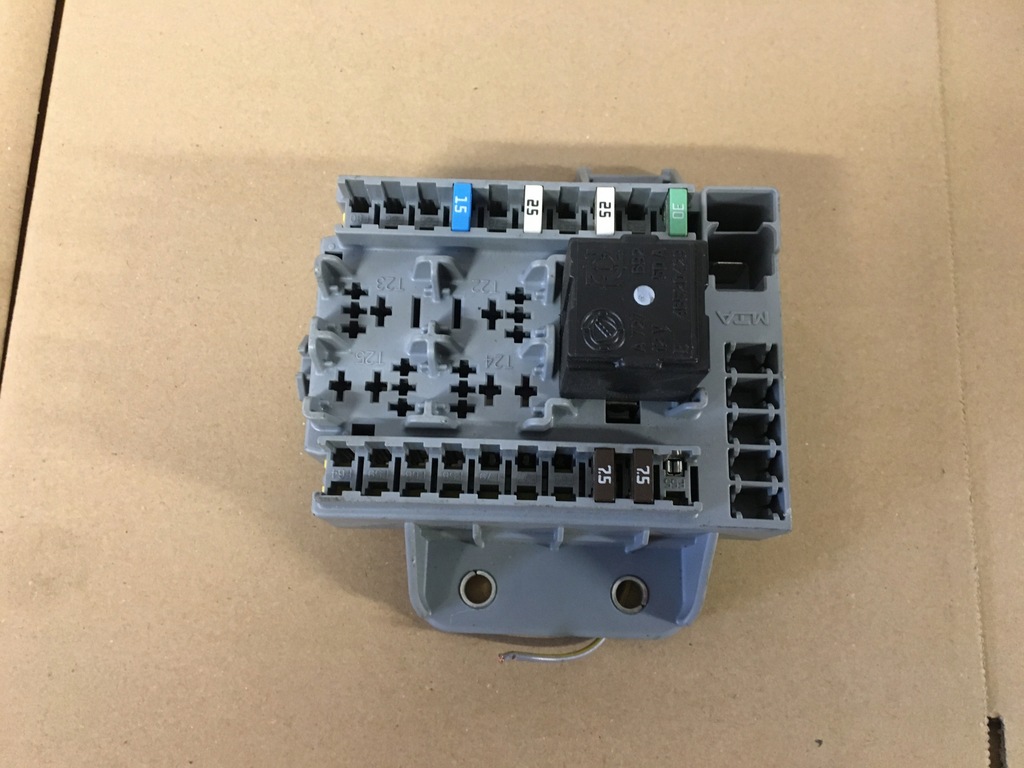 фото №1, Коробка предохранителей 50507676 alfa romeo 159