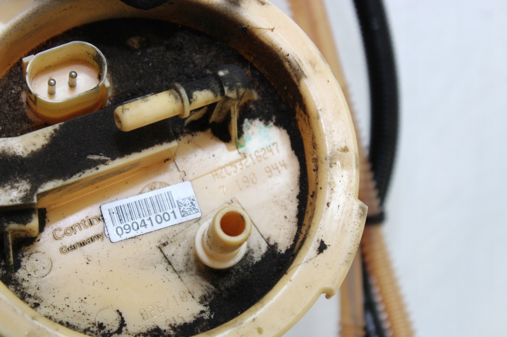 Датчик рівня пального 7190944 2.0 d bmw e87 e90 поплавок Зі Шроту