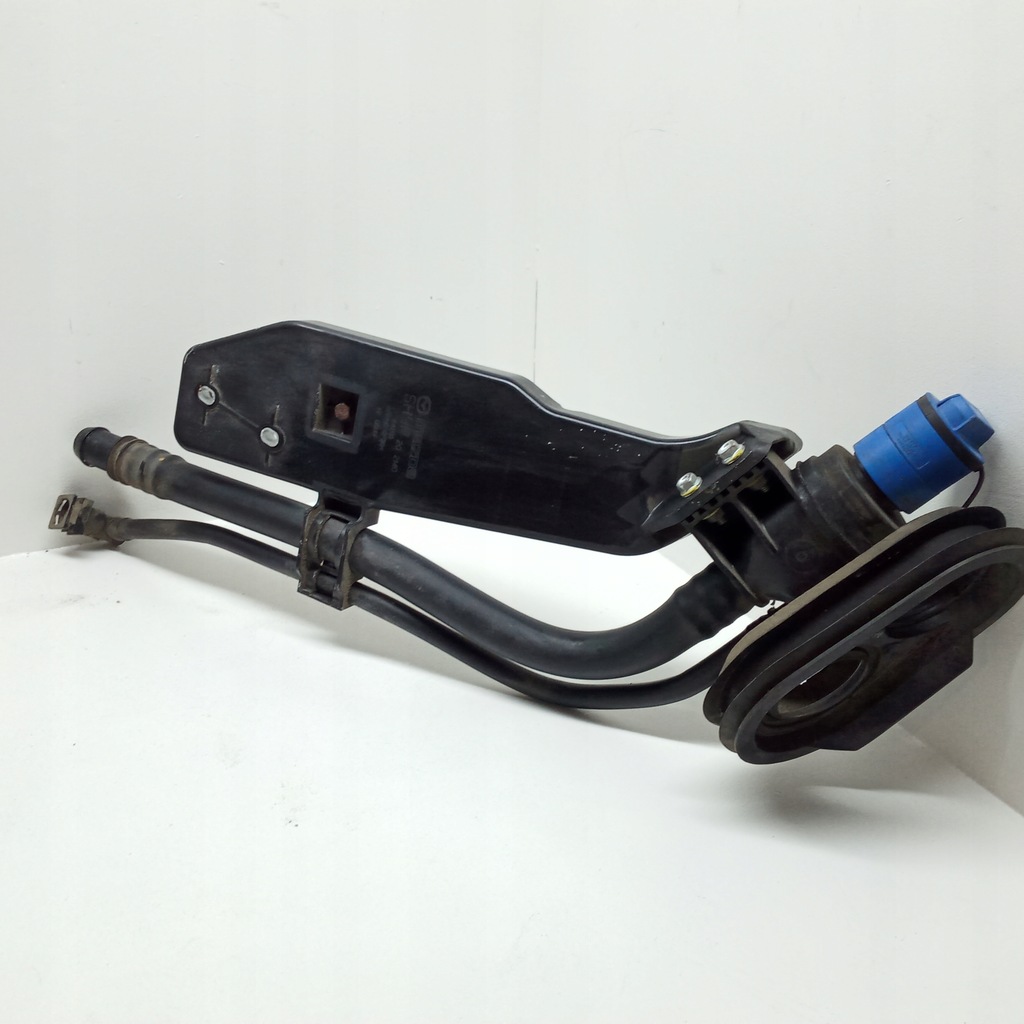 фото №1, Mazda cx-5 ii 2017- заливна горловина кришка wąż adblue europa