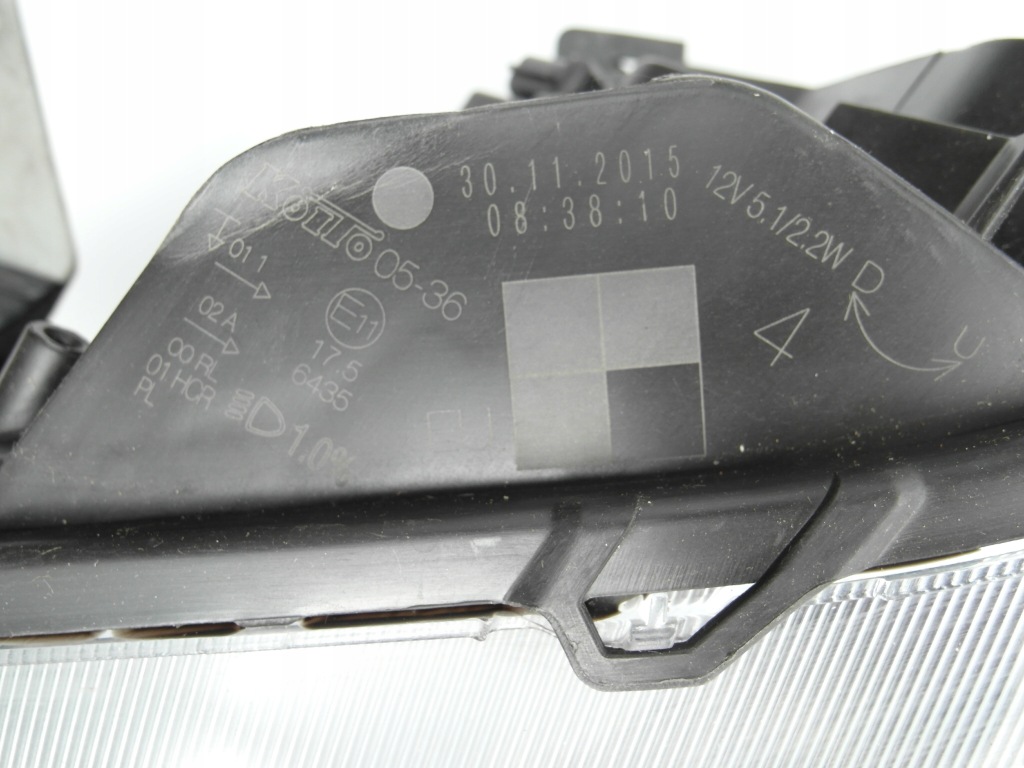 Toyota avensis t27 рестайлинг  led линза фонарь  передняя левая koito 05-36 nr72 Оригинал