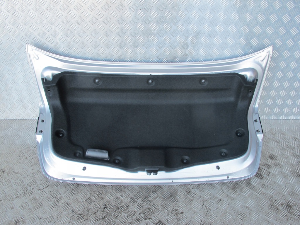 Купить Toyota corolla e21 крышка багажника задняя комплектная лампы sedan лак 1l0 2019-