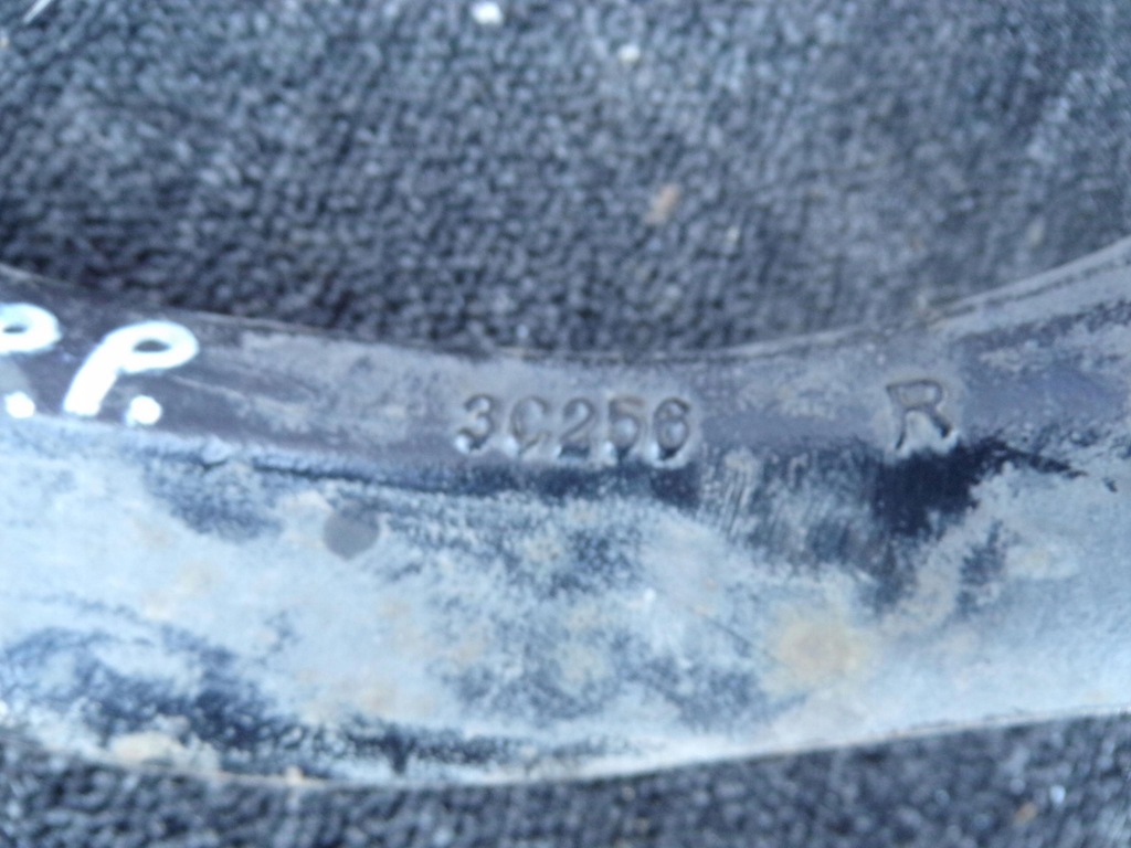 фото №10, Рычаг передний нижний правый land rover discovery 5